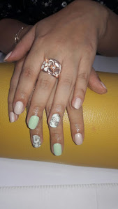 D NAILS MIRAFLORES 4