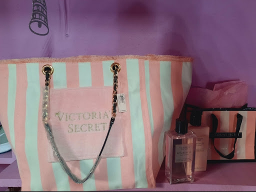 Shopping M.V - Thumbnail