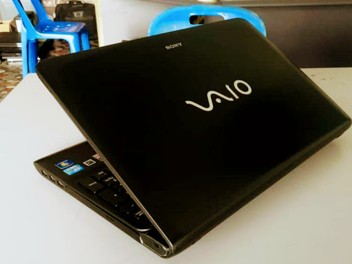 Sony Vaio Laptop 14 inch. Intel Core i3.4gb Ram.500gb hdd. Intel HD Graphics. post image