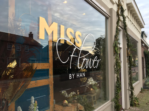 Miss Flower by Han