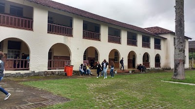 Photos of IFRJ - Instituto Federal de Educa&ccedil;&atilde;o, Ci&ecirc;ncia e Tecnologia do Rio de Janeiro (Campus Engenheiro Paulo de Frontin)