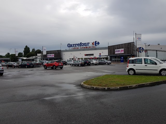 Centre commercial Carrefour Mont de Marsan