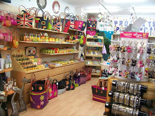 Photo n°2 de Rêves & merveilles à Vias (Bijouterie fantaisie)