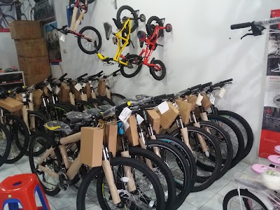 Photos of Dealer Resmi Polygon