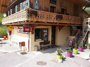 Photo n°3 de Boulangerie La Manigodine à Manigod (Bureau de tabac)