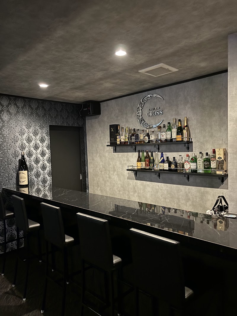 ガールズバー CROSS