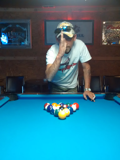 RJ's Bar - Visual