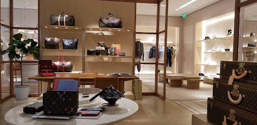 Louis Vuitton Nashville - Thumbnail