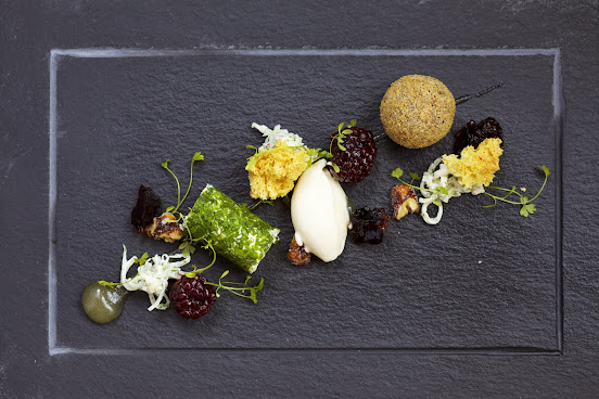 The Hare & Hounds Hotel by null