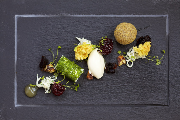 The Hare & Hounds Hotel by null