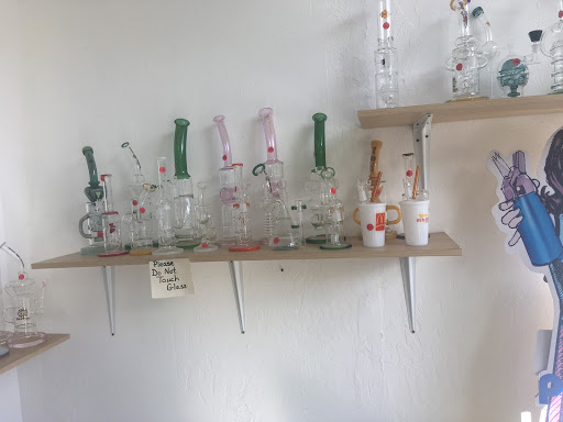Myrtle Smoke Shop & Stuff - Thumbnail
