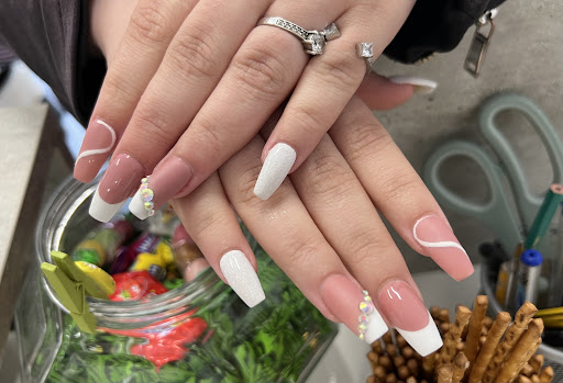 Happy Nails - Nagelstudio - Thumbnail