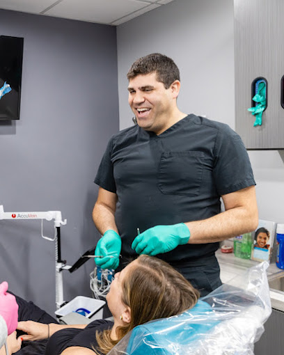 Sanders Family Dental Lombard