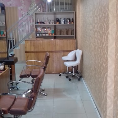 BELLE ET BELLE Salon And Body Spa, Author: Zilal Athar