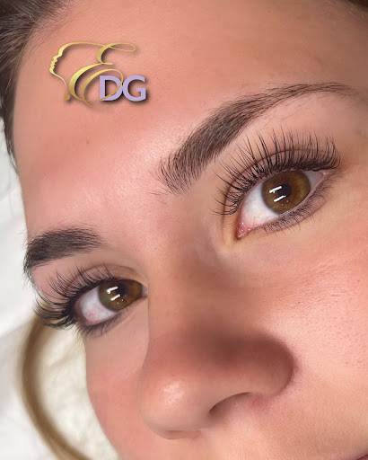 Esthetically DG - Visual