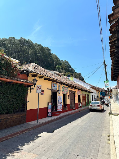 Escudo Jaguar Tours & Travel - Thumbnail