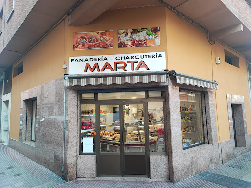 PANADERÍA-CHARCUTERÍA MARTA.