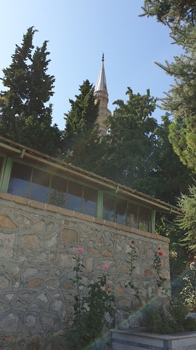 Şeyh Burhaneddin Camii Ve Zeyniler Dergahı