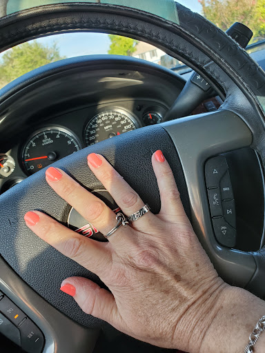 Y Nails - Visual