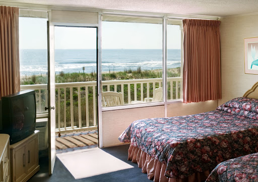 Seabonay Oceanfront Motel - Thumbnail