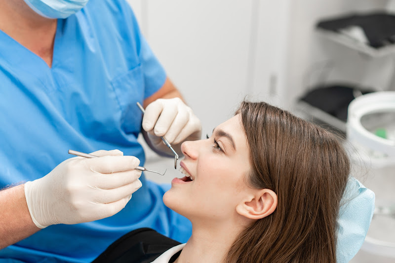 Clínica Dental Benalúa 🦷 Tu Sonrisa Saludable en Alicante