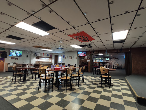 The V Sport Bar and Grill at Baxter