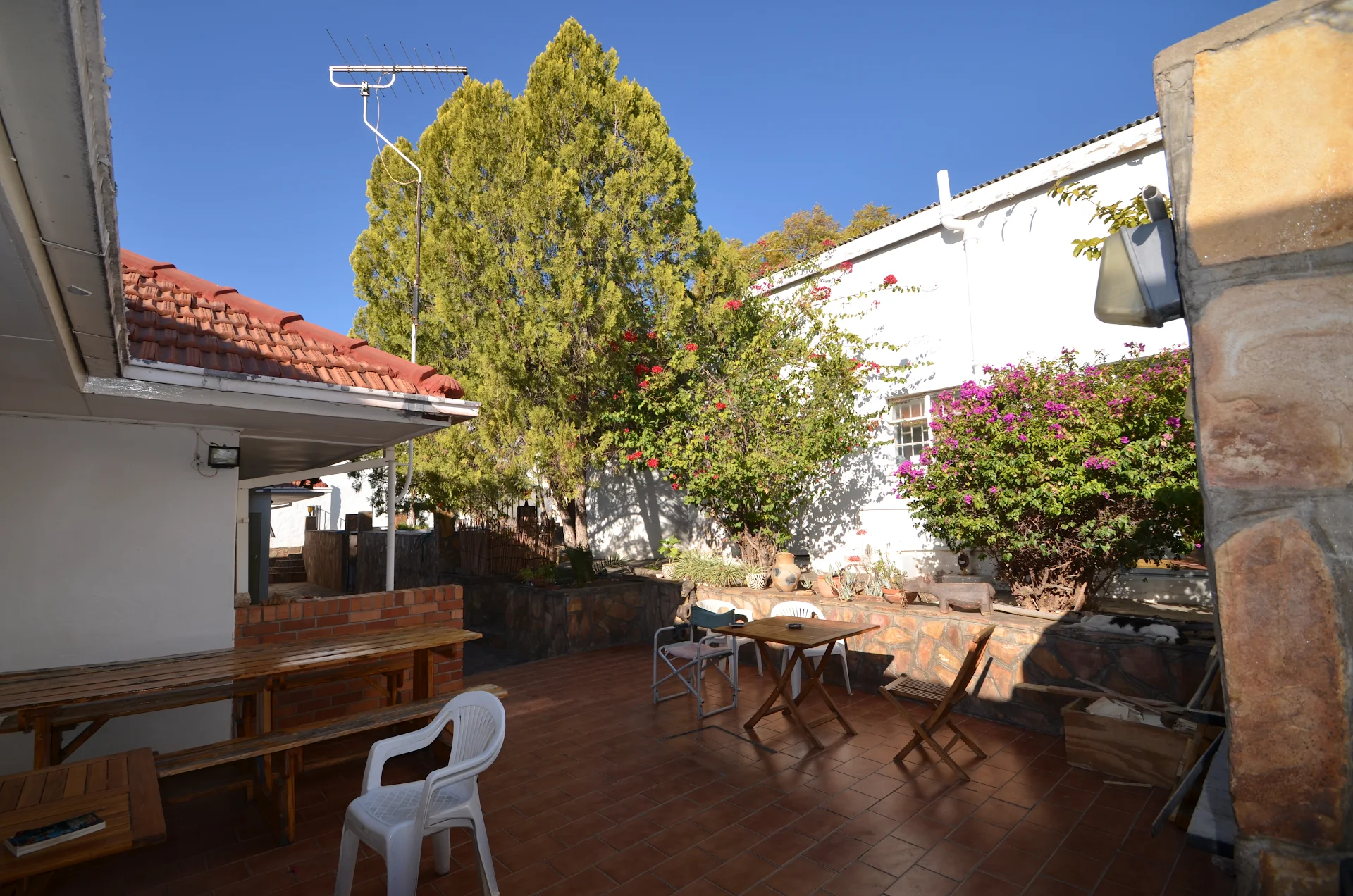 Paradise Garden Backpackers