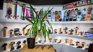 Photo n°23 de Bamboo Skateshop à Le Mans (Magasin de skateboards)