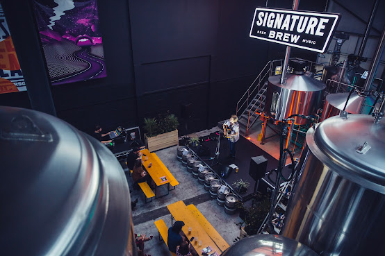 Signature Brew Blackhorse Road by null