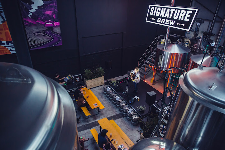 Signature Brew Blackhorse Road by null