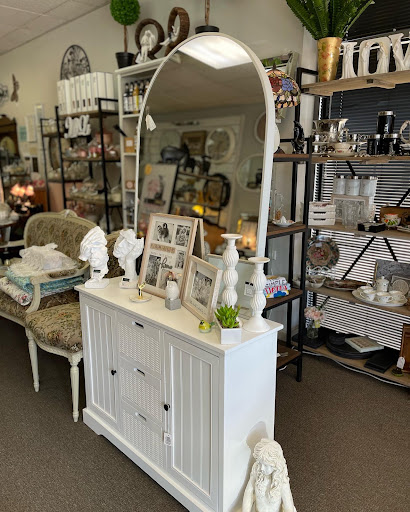 Modern Vintage Decore - Thumbnail