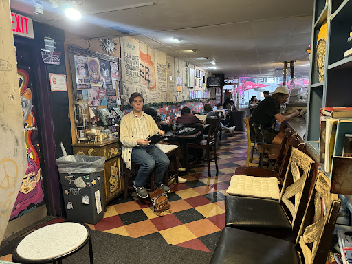 Austin's Coffee - Visual