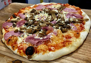 Photo n°3 de Pizzeria Chez Sando à Jumeaux (Pizzeria)