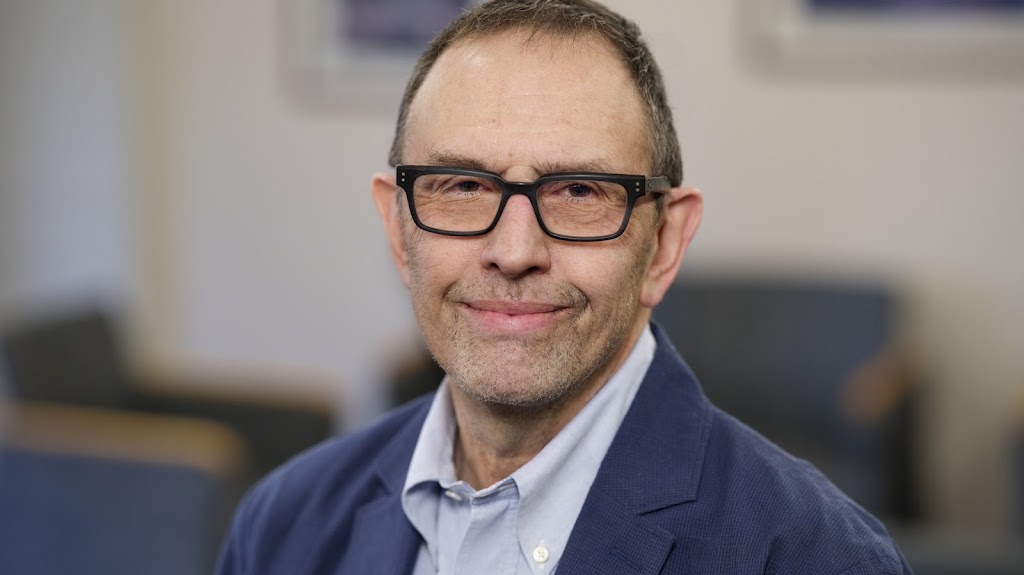 Daniel R Schwartz Md