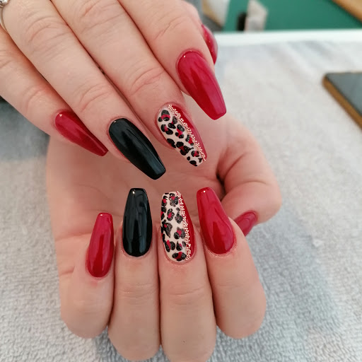 Bespoke Nails & Beauty Gallery - United Kingdom