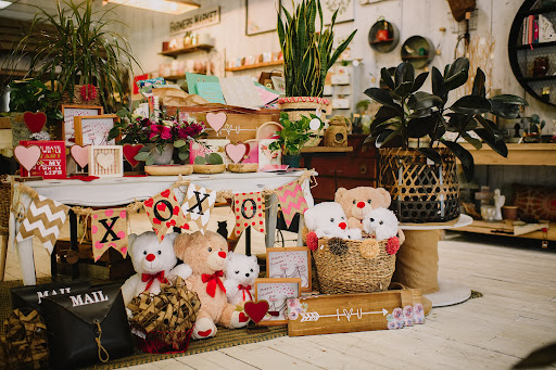 Flourish flowers & gifts - Thumbnail