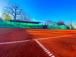 Photo n°8 de Tennis Club Saint Louis Poissy à Poissy (Moniteur de tennis)