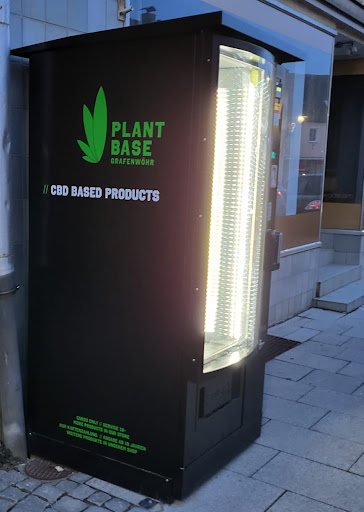 PlantBase vending machine - Thumbnail