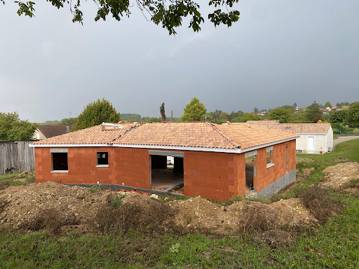 Photo de SVB 24 Spécialiste en Couverture, Peinture, revêtement de sols et murs sur Montpon Menesterol Bergerac Libourne Périgueux