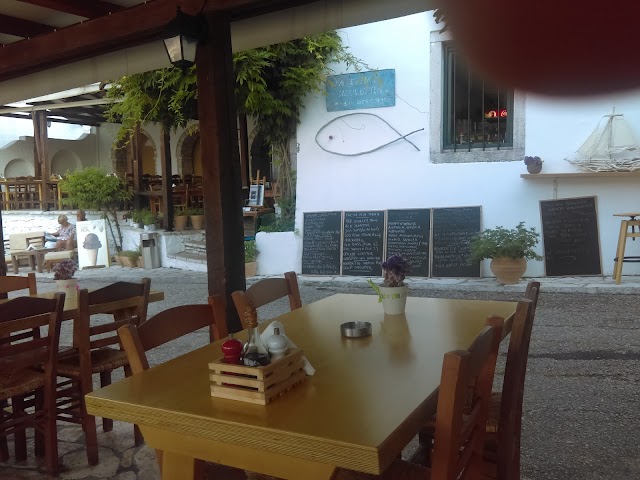 TAVERNA KOULOURA