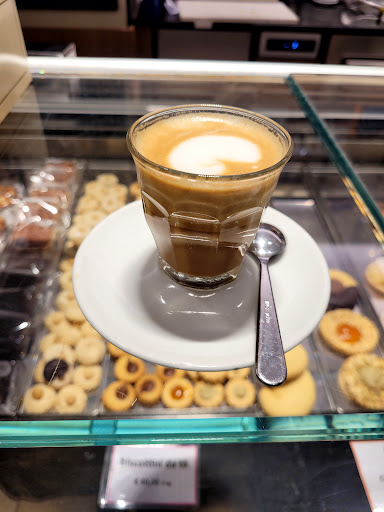 Caffè Ferrari Trieste bar - Thumbnail