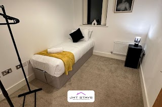 JMT Stays Short Lets Swansea