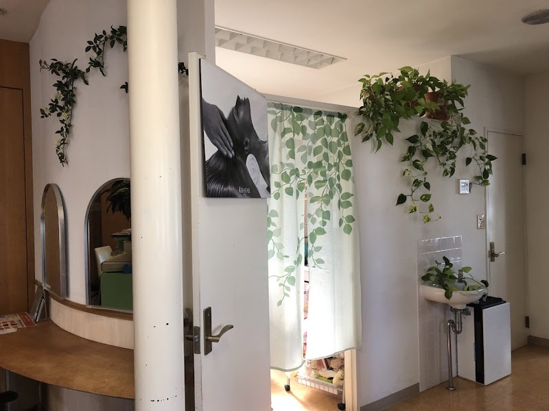 ビューティサロン由結