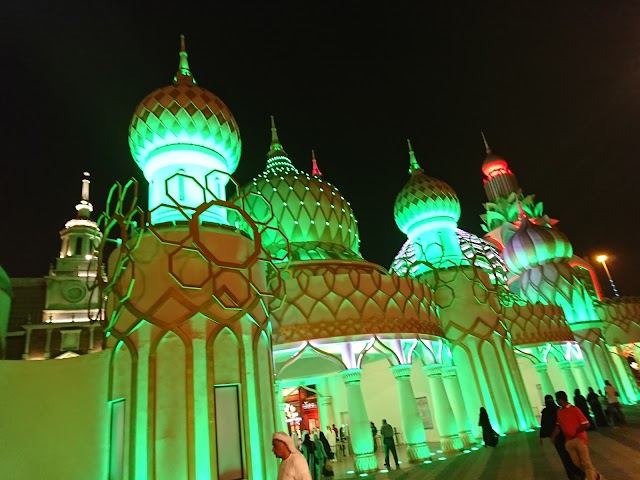 Monster Stunt Show - Global Village