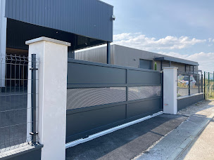 Photo n°1 de Promatic à Échalas (Fournisseur de portes de garage)