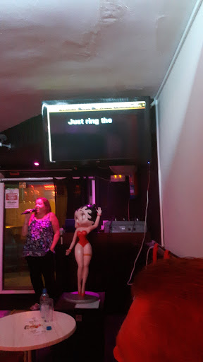 Betty Boops Show Bar - Thumbnail