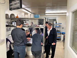 Photo n°42 de Auberge de La Dame Jouanne- Le Chalet Jobert à Larchant (Restaurant français)