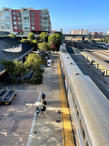 Emeryville Amtrak Station - Thumbnail