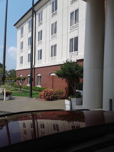 Photos of Holiday Inn Express & Suites Tuscaloosa-University