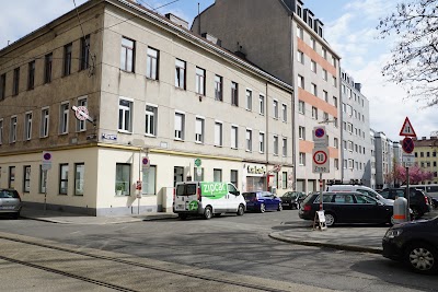 Photos of W16-J.Nepomuk Berger Pl-Stra&szlig;e
